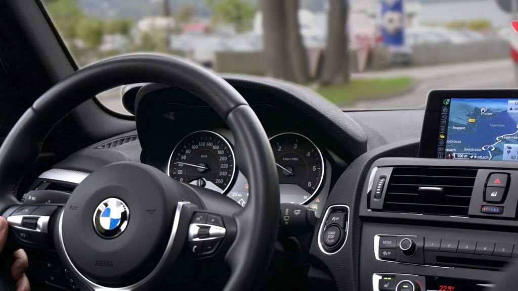 Audi navigation map discs and the car display